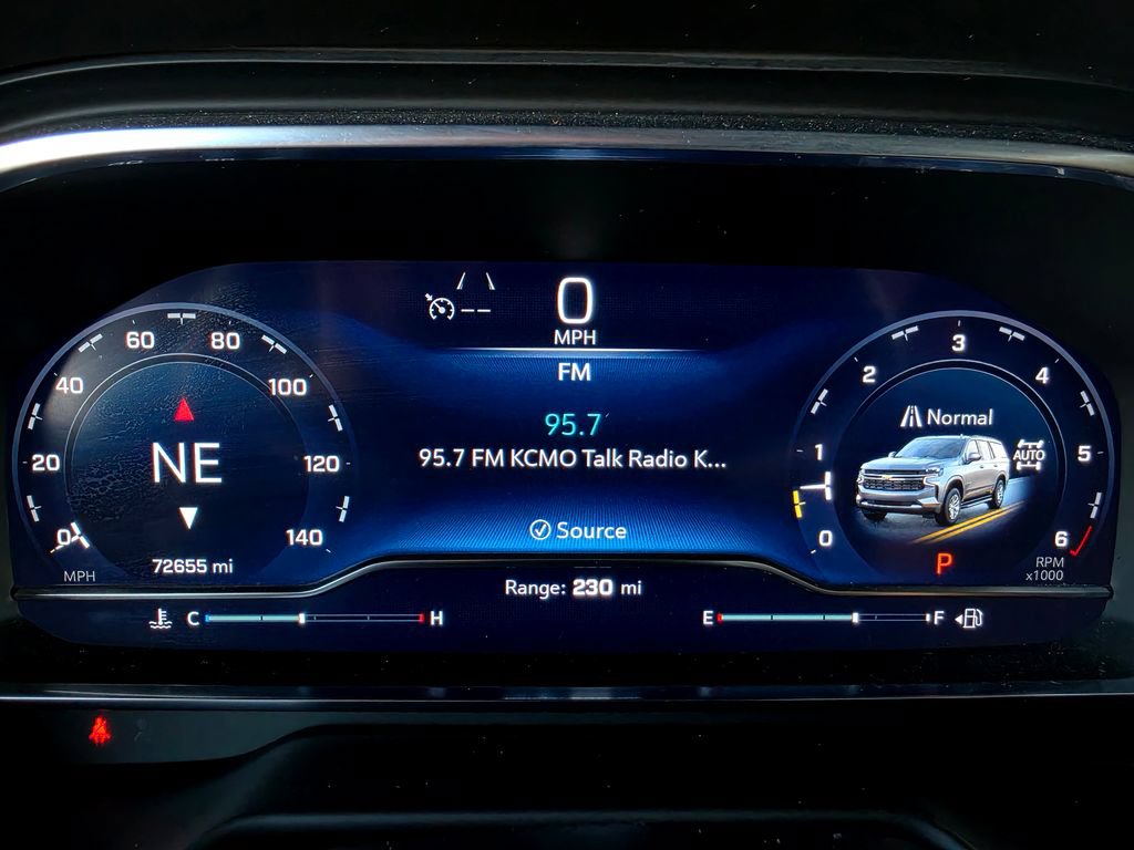 Used 2024 Chevrolet Suburban LT AWD/4WD image 29