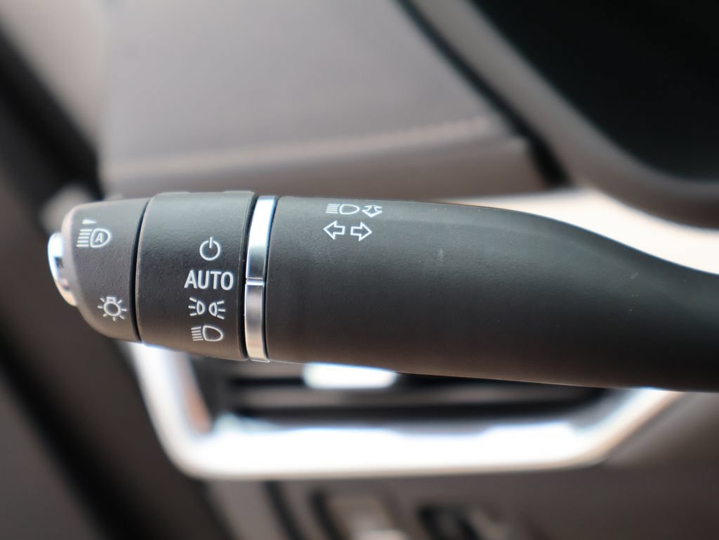 Used 2019 Cadillac XT4 Premium Luxury AWD/4WD image 40
