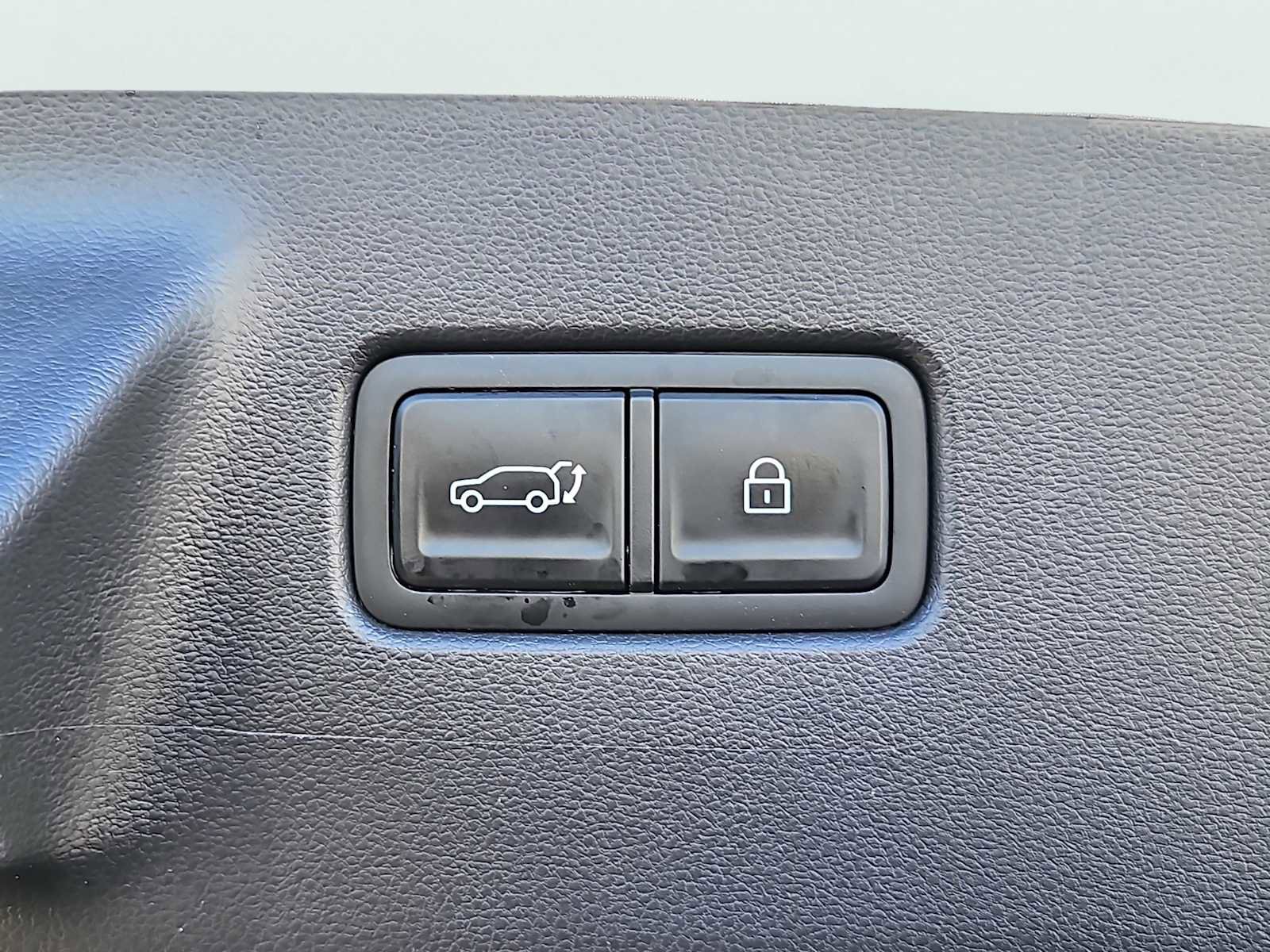 Used 2024 Hyundai Santa Fe Calligraphy image 23