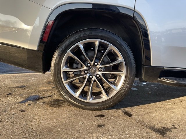 Used 2022 Jeep Wagoneer Series II w/ Premium Group I image 36