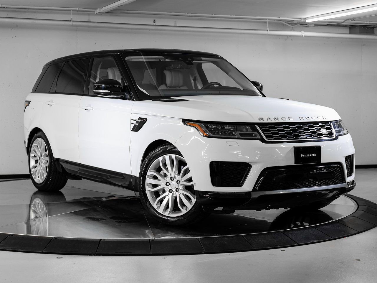 Used 2020 Land Rover Range Rover Sport HSE image 9