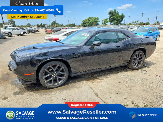 Used 2019 Dodge Challenger SXT w/ Blacktop Package RWD image 1