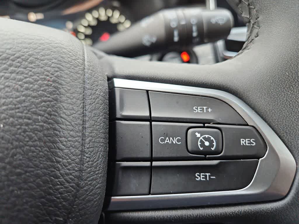 Used 2024 Jeep Compass Latitude AWD/4WD image 31