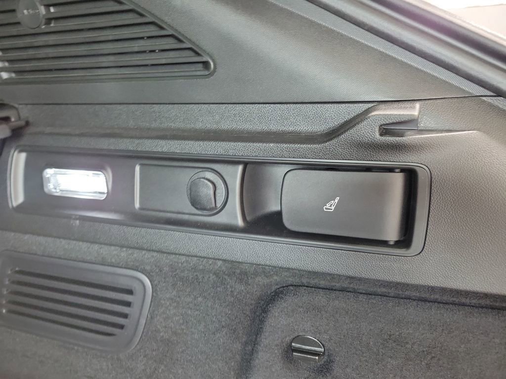 Used 2024 Alfa Romeo Stelvio Ti image 20