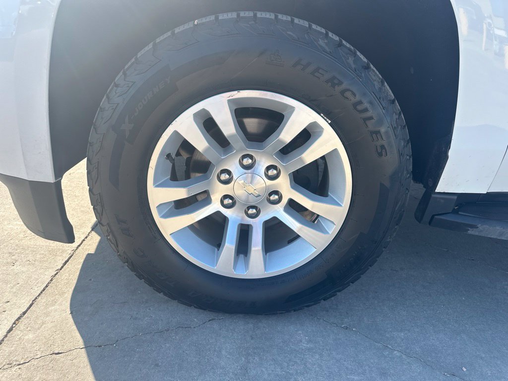 Used 2019 Chevrolet Suburban LT AWD/4WD image 43