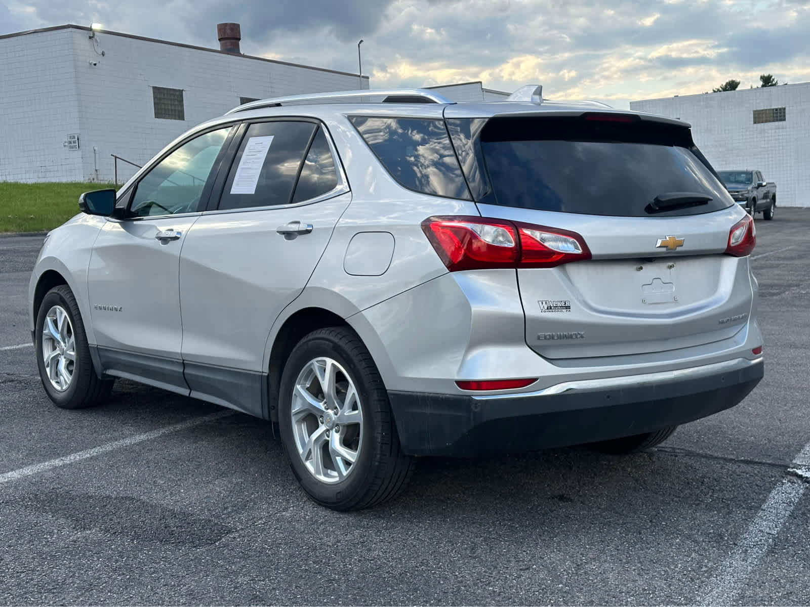 Used 2021 Chevrolet Equinox Premier AWD/4WD image 5