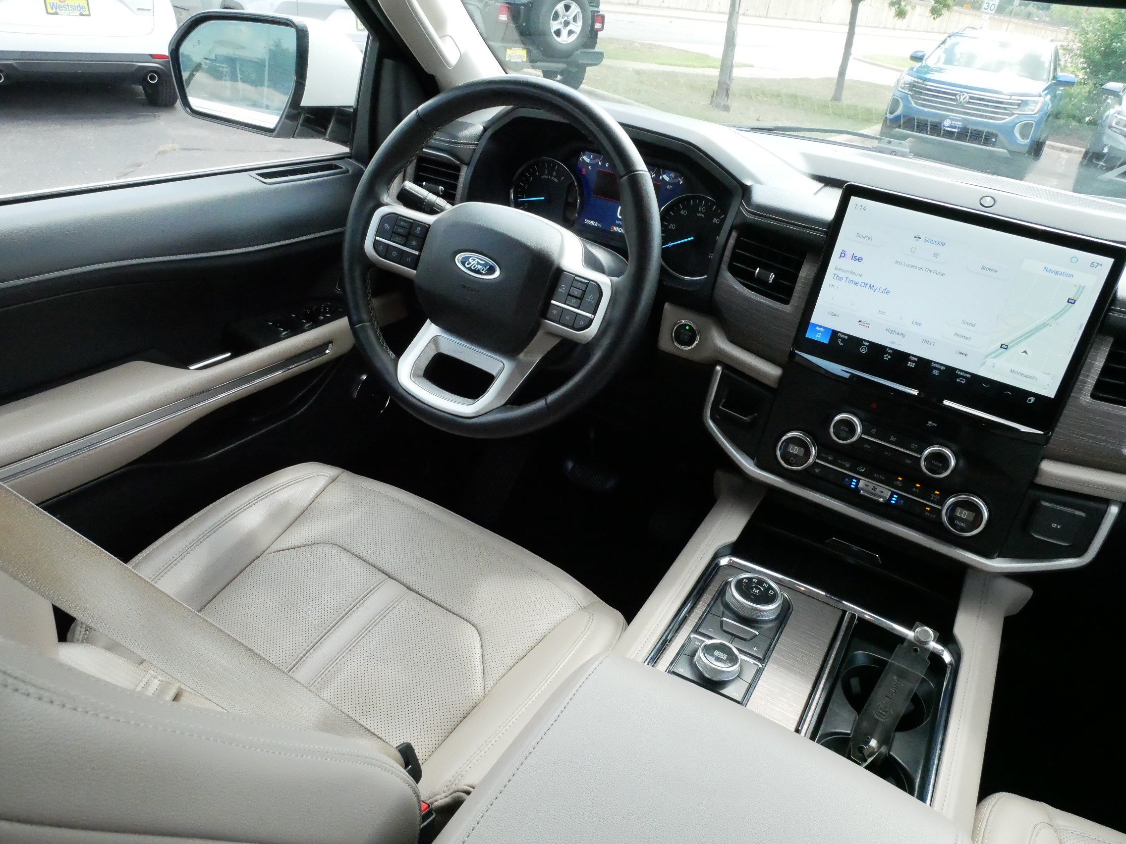 Used 2023 Ford Expedition Limited AWD/4WD image 9