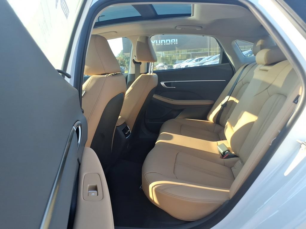 New 2026 Hyundai Sonata Limited FWD image 9