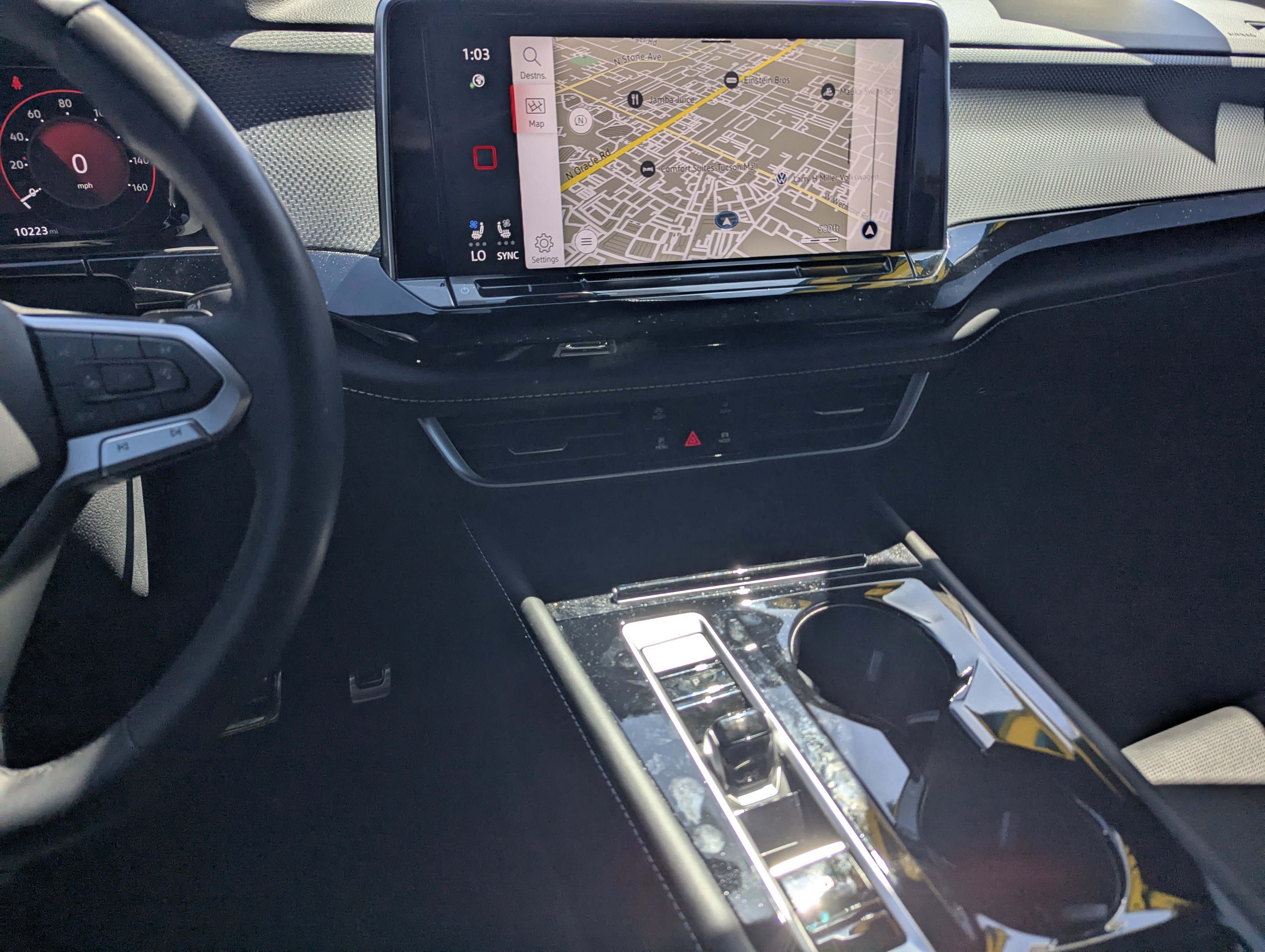 Used 2024 Volkswagen Atlas Cross Sport SEL R-Line image 10