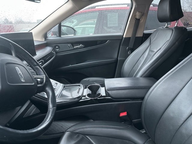 Used 2023 Lincoln Nautilus Reserve w/ Monochromatic Package image 7