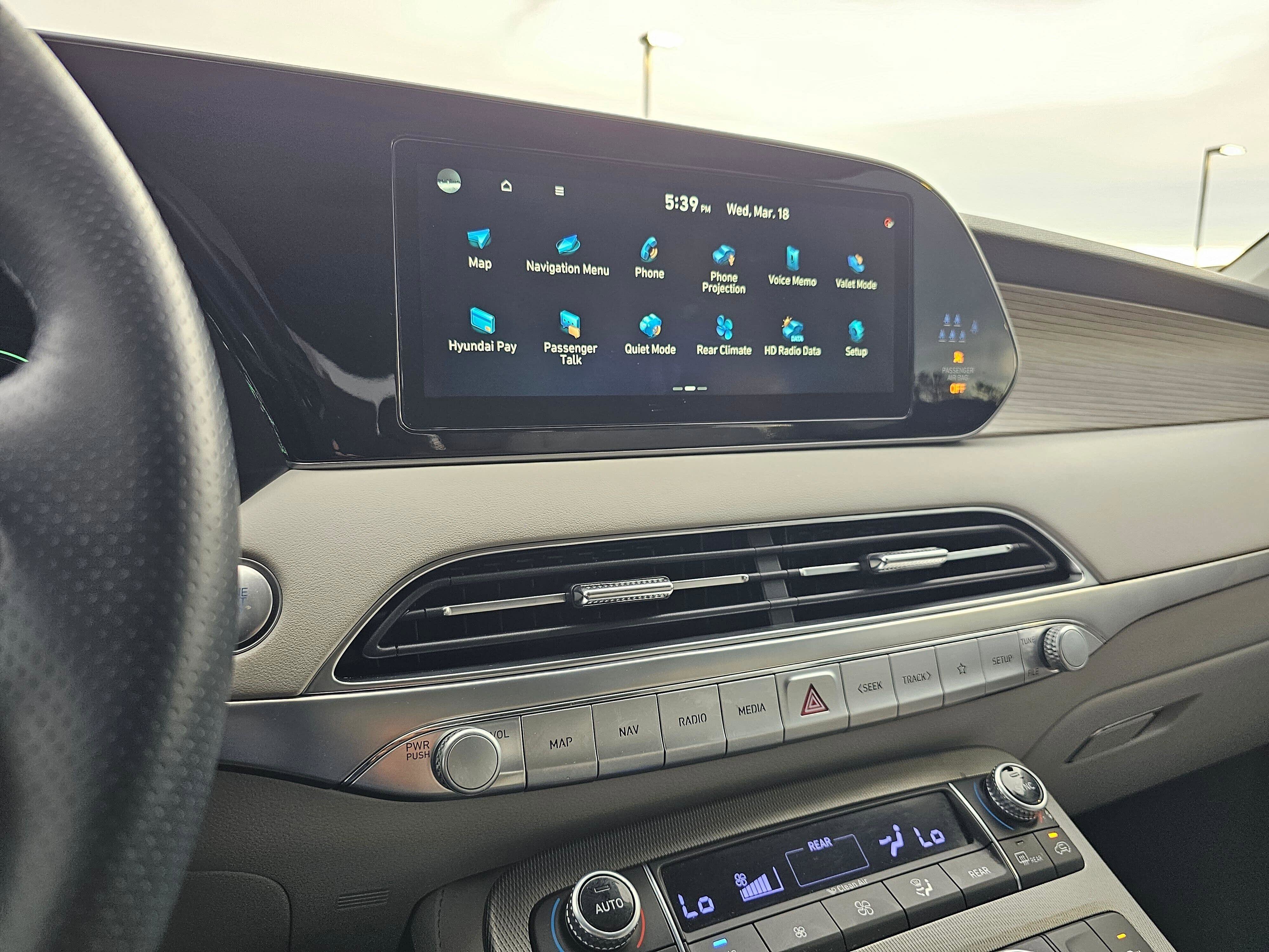 Used 2022 Hyundai Palisade Calligraphy image 25