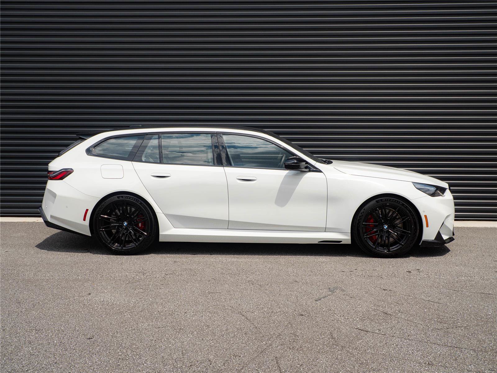 Used 2026 BMW M5 Touring w/ M Driver's Package AWD/4WD image 26