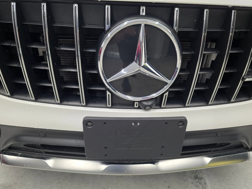 Used 2025 Mercedes-Benz GLB 35 AMG 4MATIC image 9