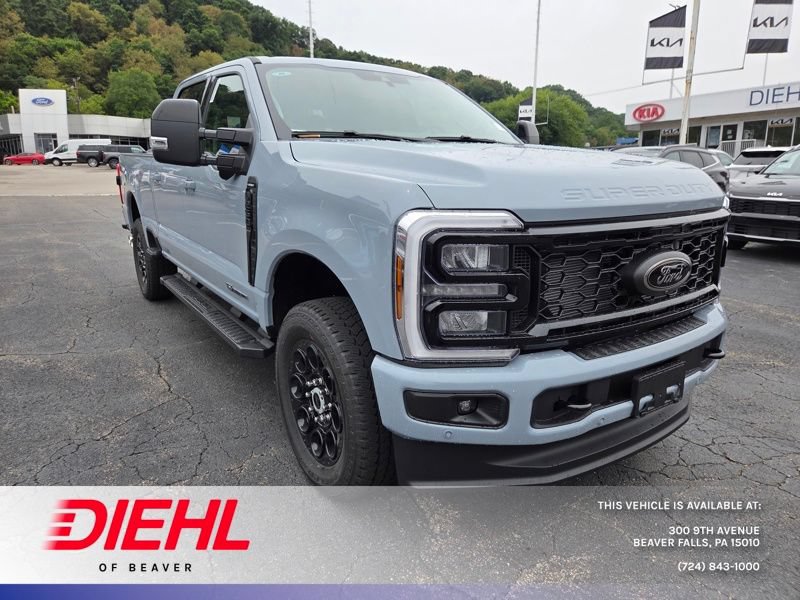New 2026 Ford F250 Lariat w/ Black Appearance Package