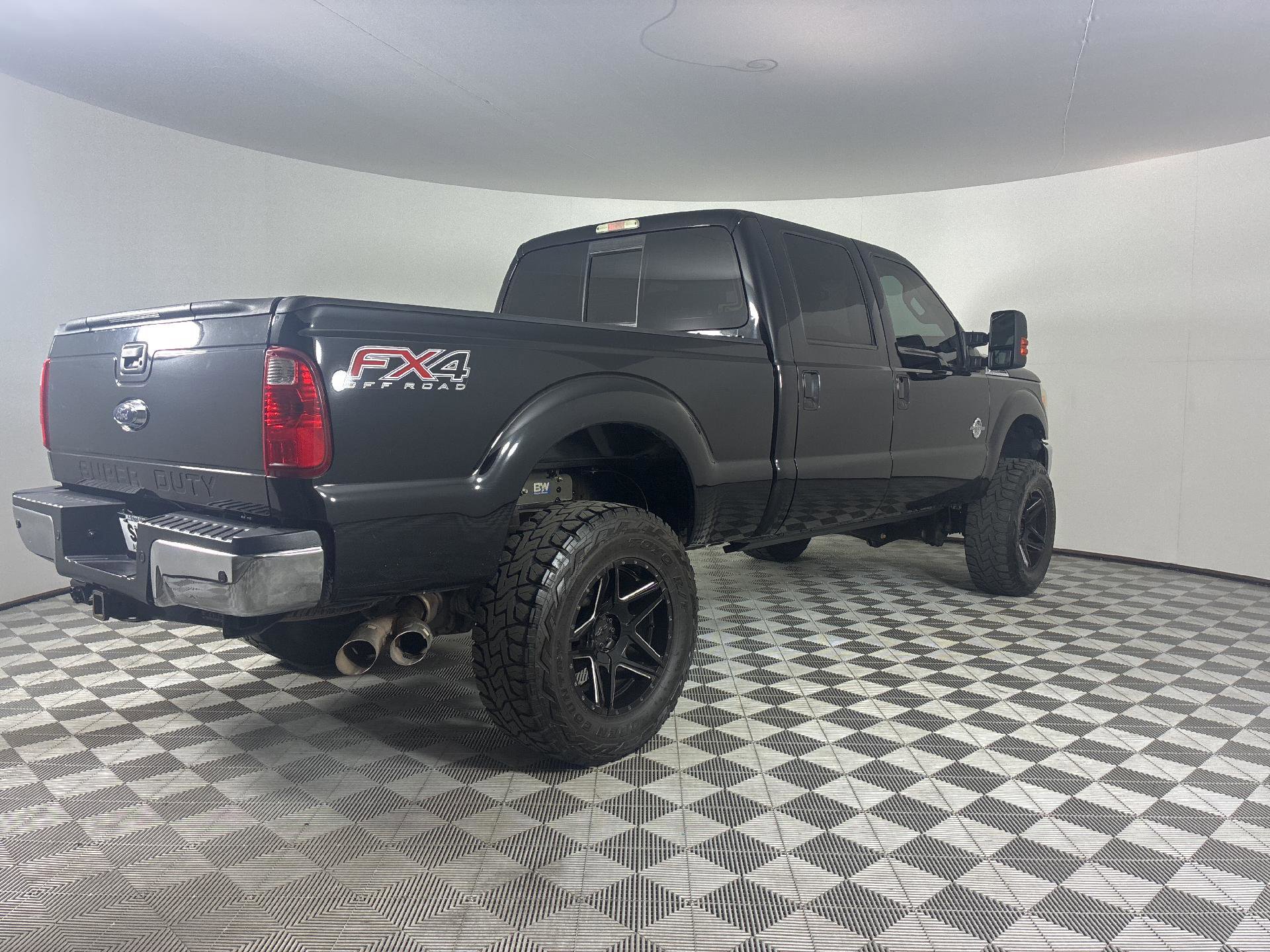 Used 2016 Ford F250 Lariat w/ Lariat Ultimate Package image 7