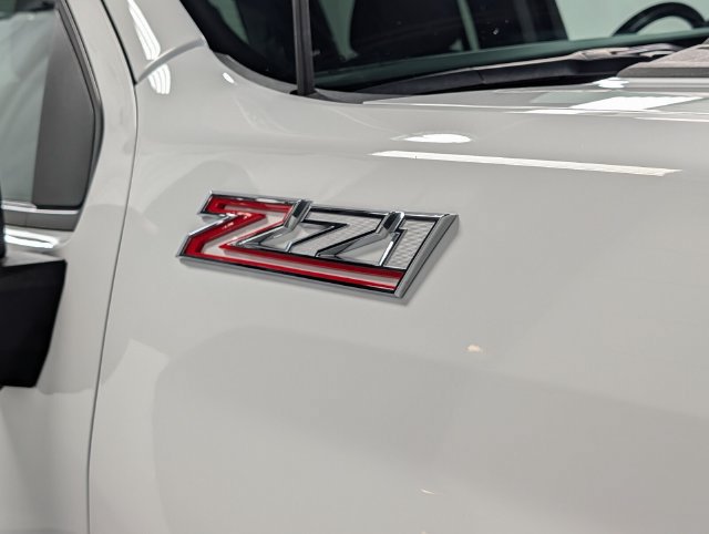 Certified 2026 Chevrolet Silverado 2500 LT AWD/4WD image 3
