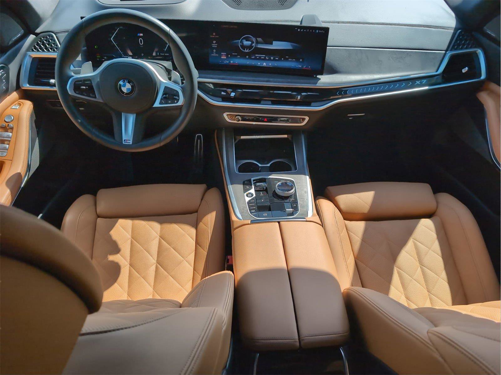 Used 2025 BMW X7 xDrive40i w/ Executive Package image 32