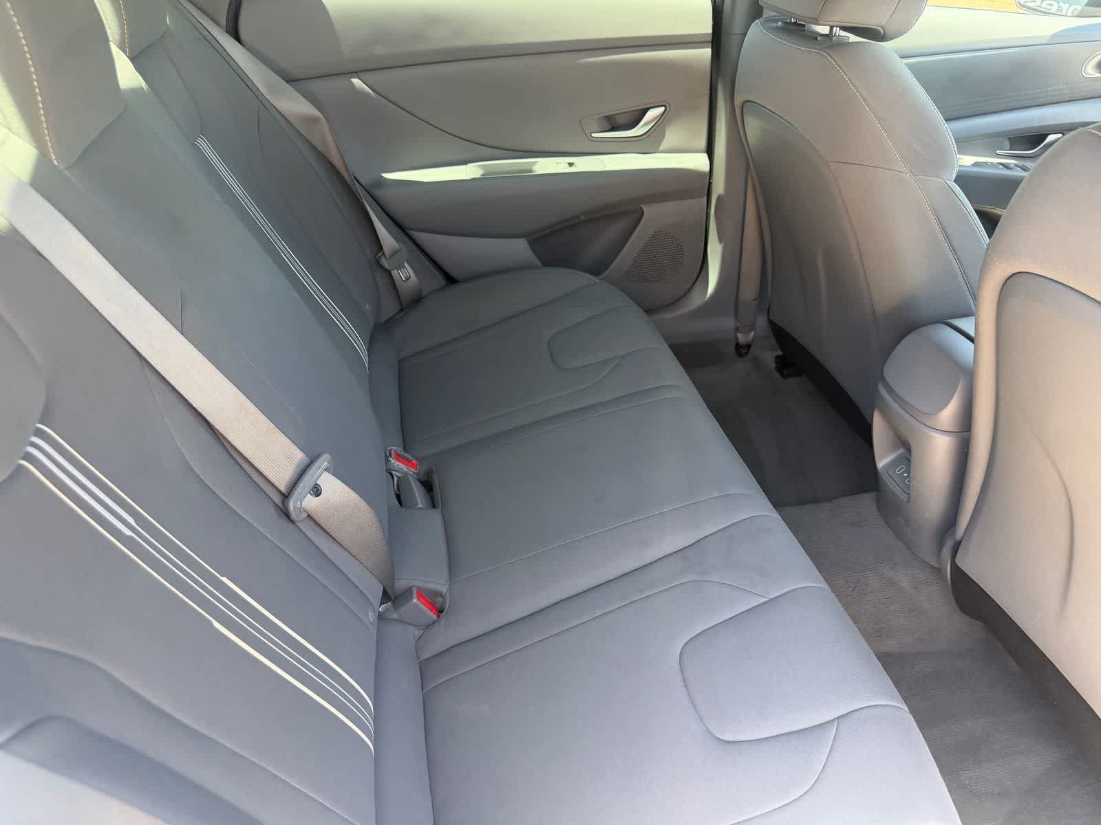 Used 2024 Hyundai Elantra SEL FWD image 13