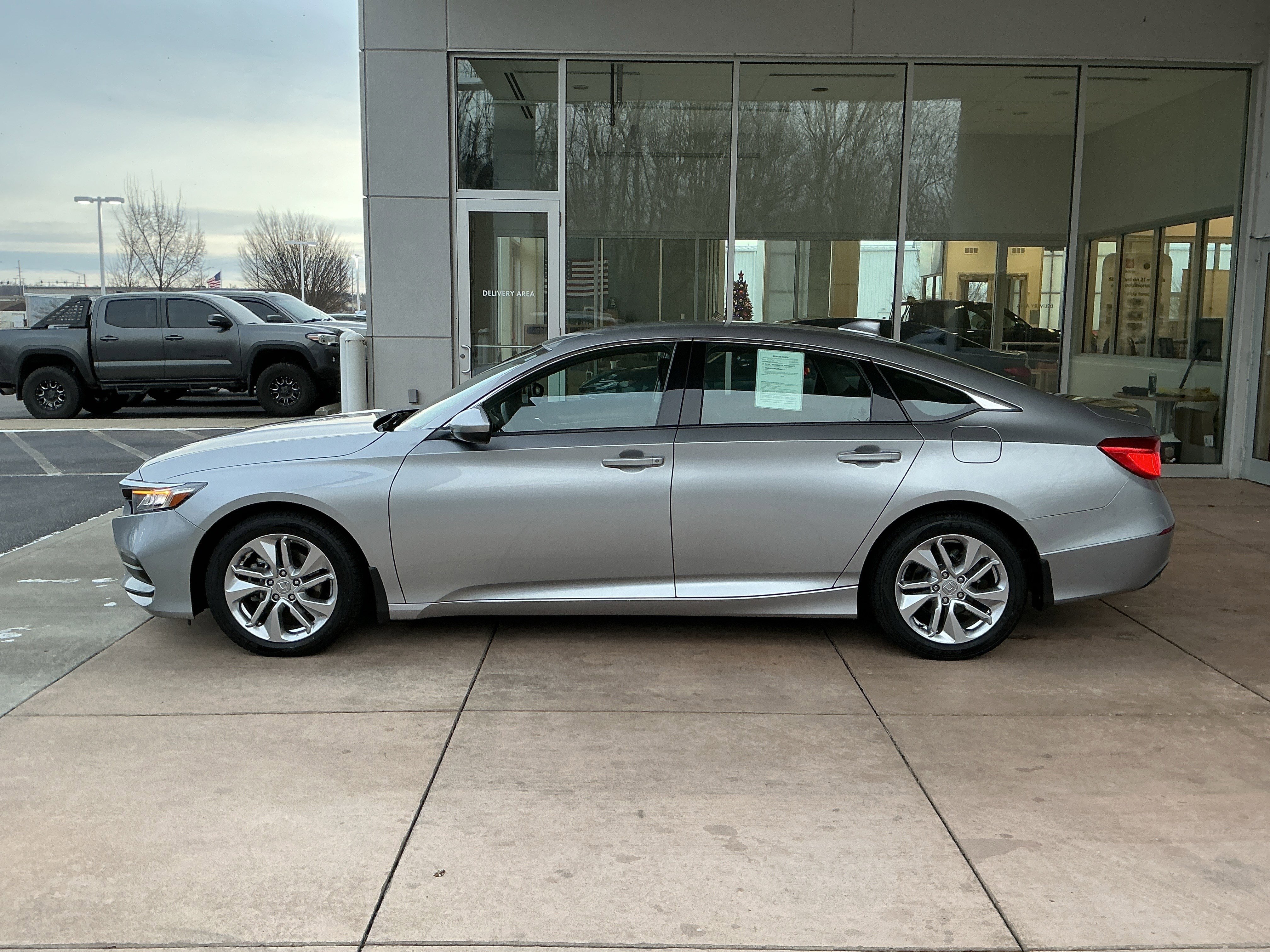 Used 2019 Honda Accord LX image 19