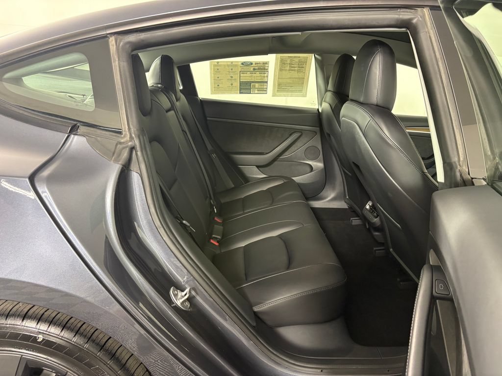 Used 2022 Tesla Model 3 Long Range AWD/4WD image 32
