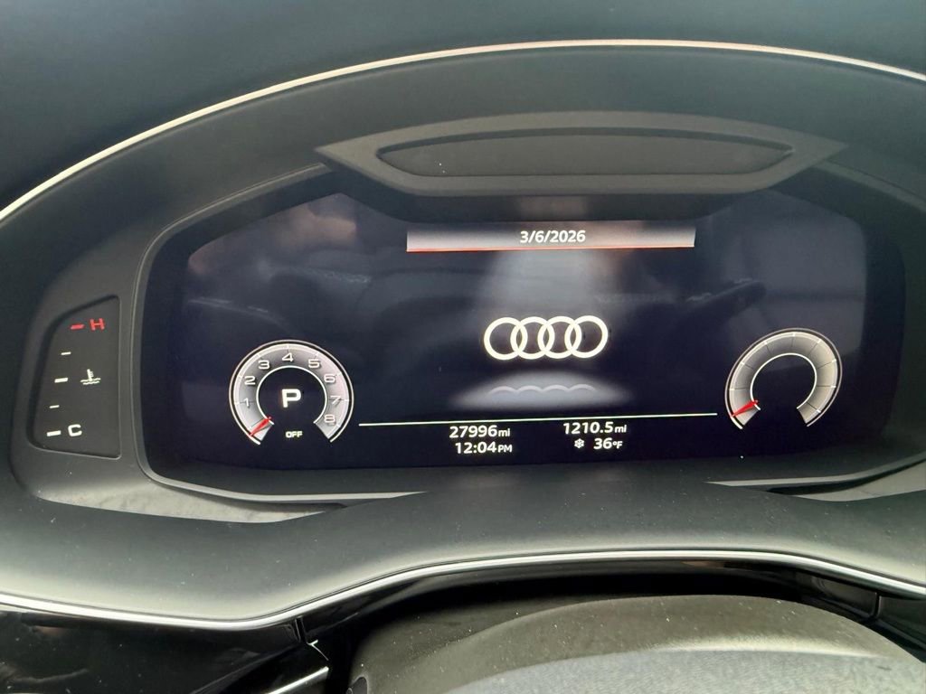 Used 2022 Audi Q8 Premium Plus w/ Premium Plus Package image 22