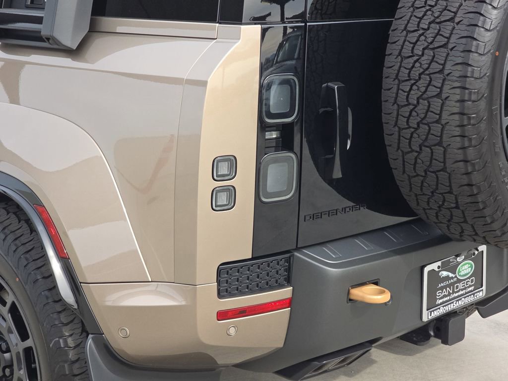 New 2026 Land Rover Defender 110 OCTA image 35