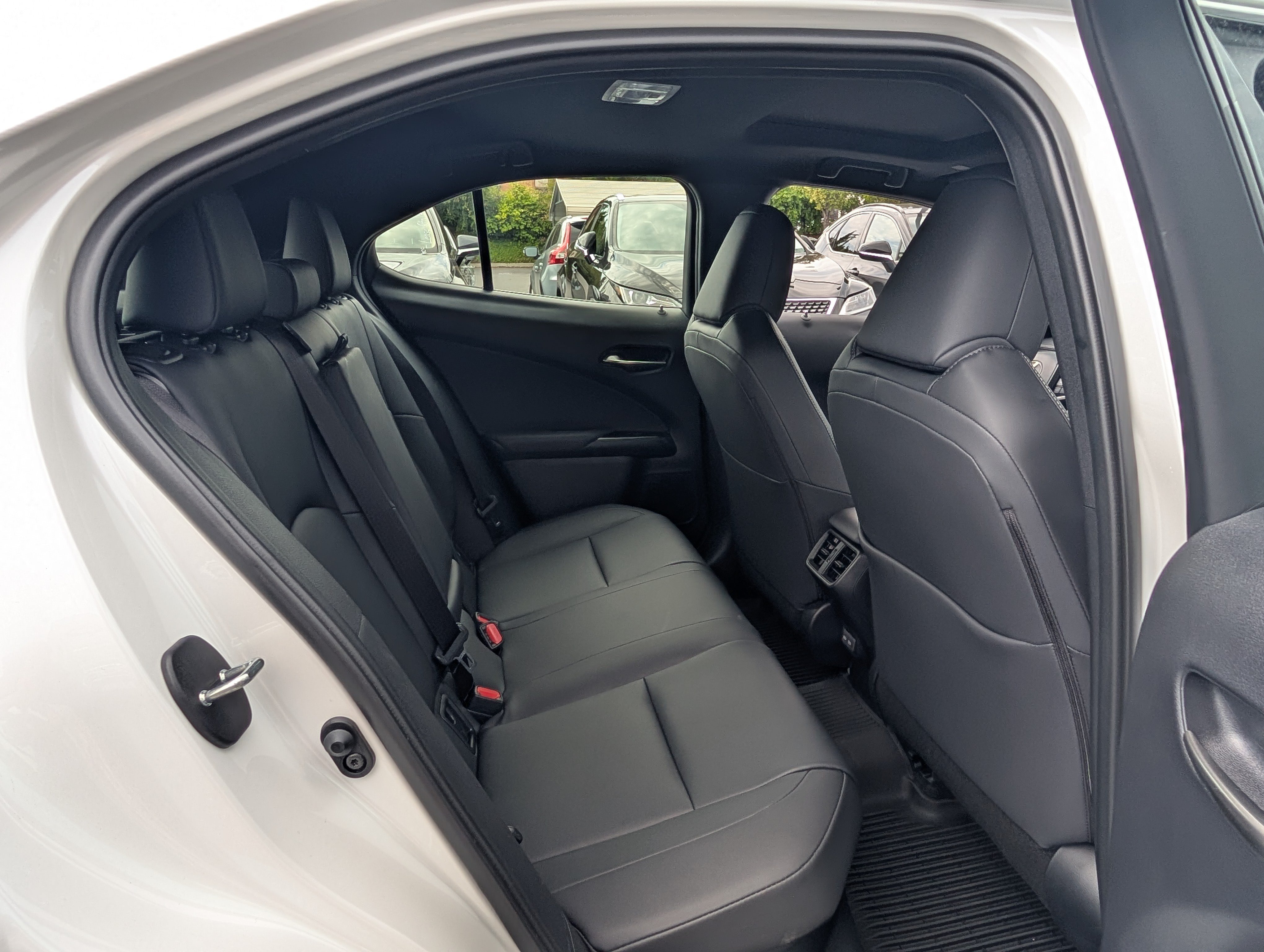 Used 2025 Lexus UX 300h AWD w/ Accessory Package (Z1) image 12