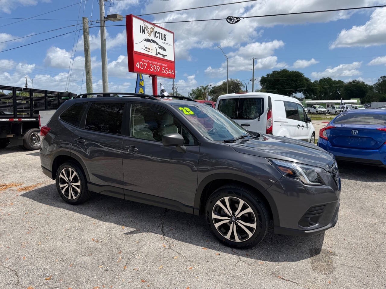 Used 2023 Subaru Forester AWD/4WD image 3
