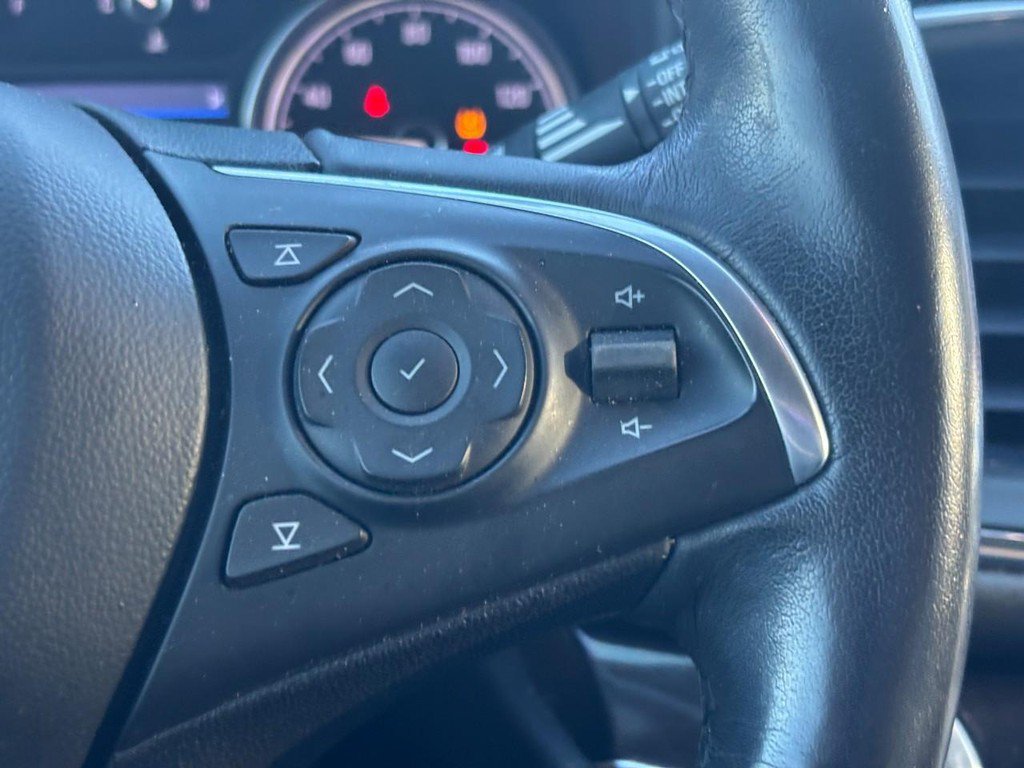 Certified 2020 Buick Enclave Essence FWD image 19