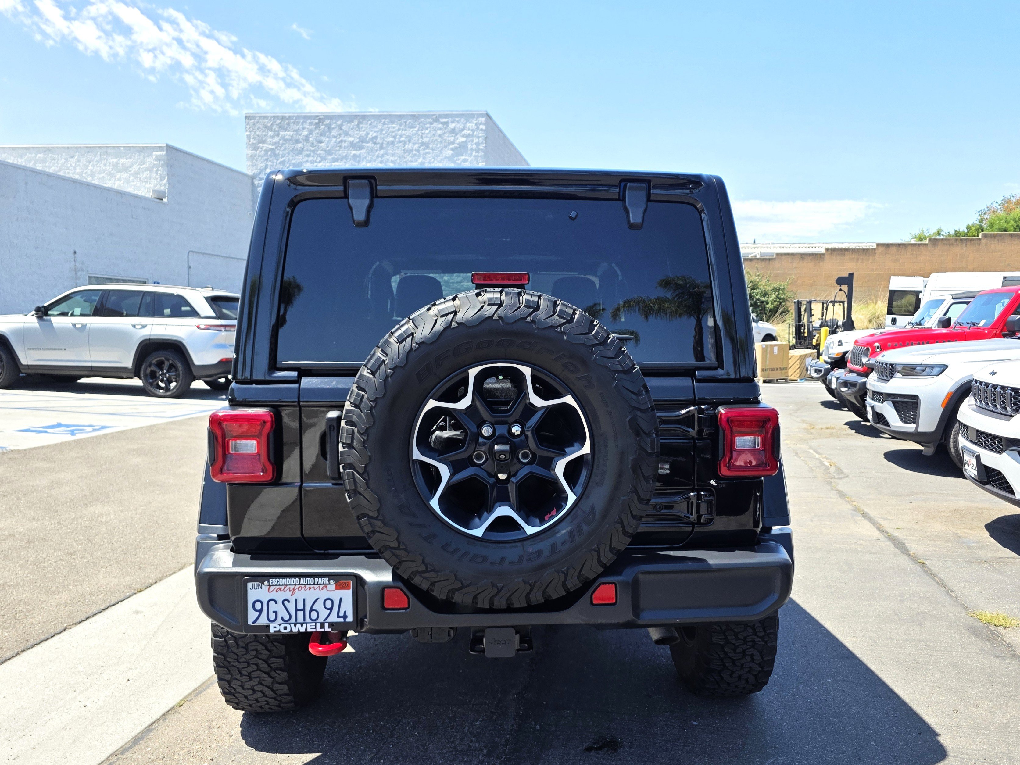 Used 2023 Jeep Wrangler Unlimited Rubicon w/ LED Lighting Group AWD/4WD image 4