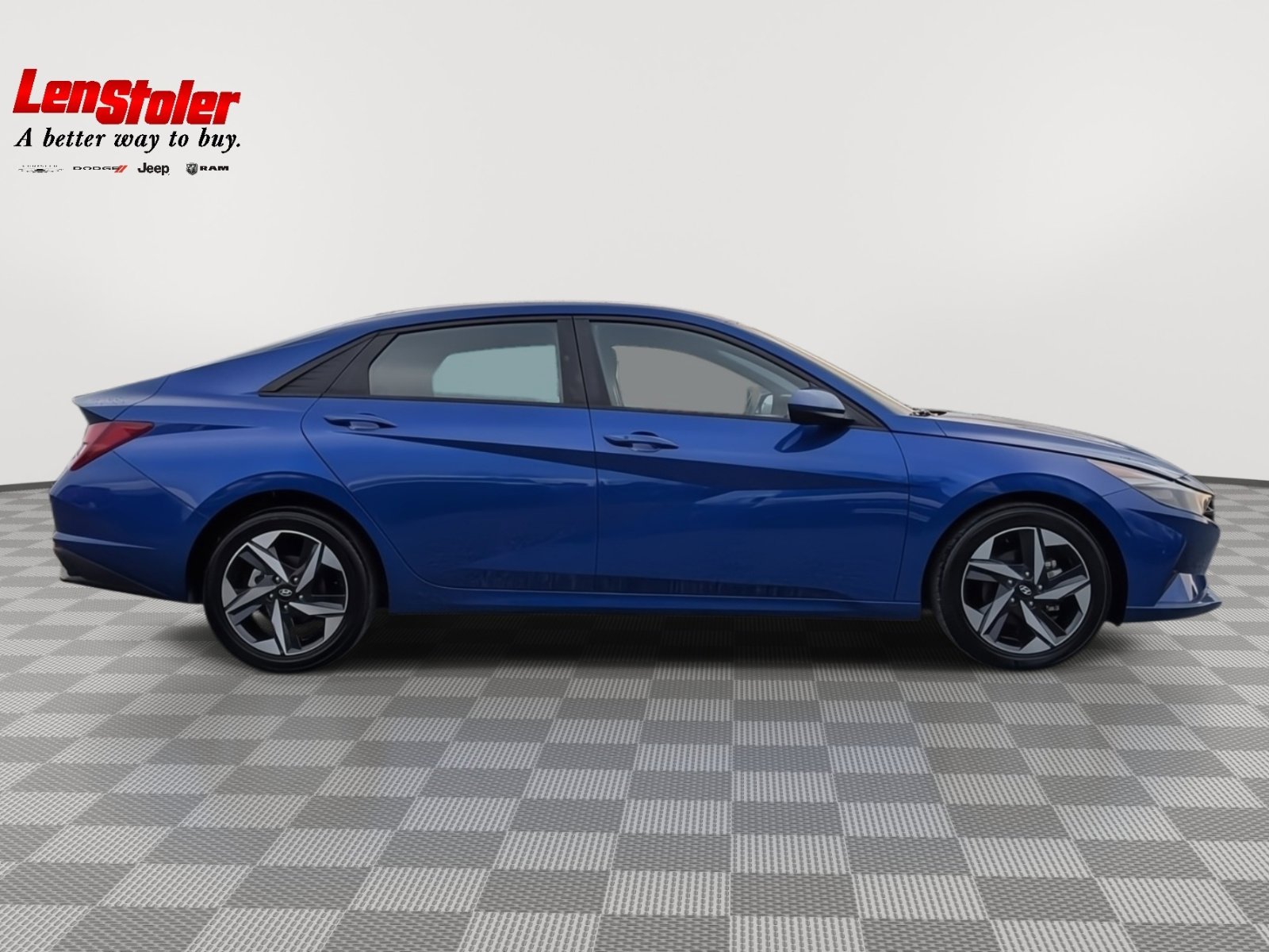 Used 2023 Hyundai Elantra SEL w/ Convenience Package image 6