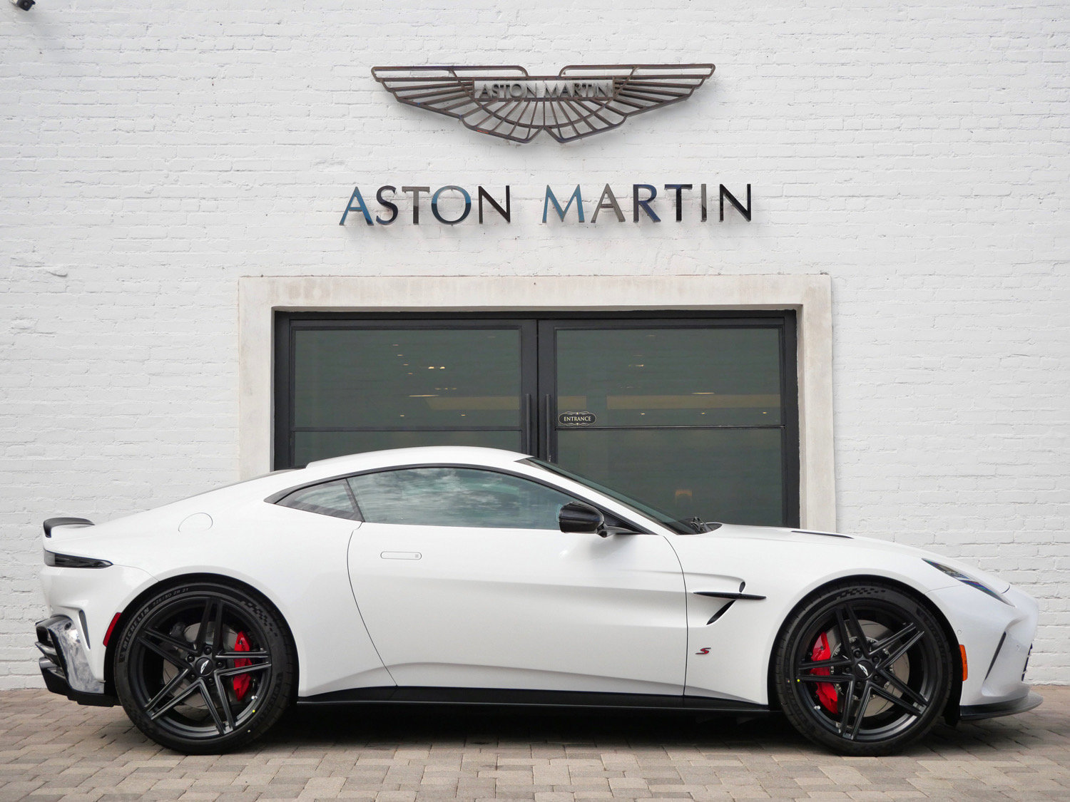New 2026 Aston Martin V8 Vantage S RWD image 13