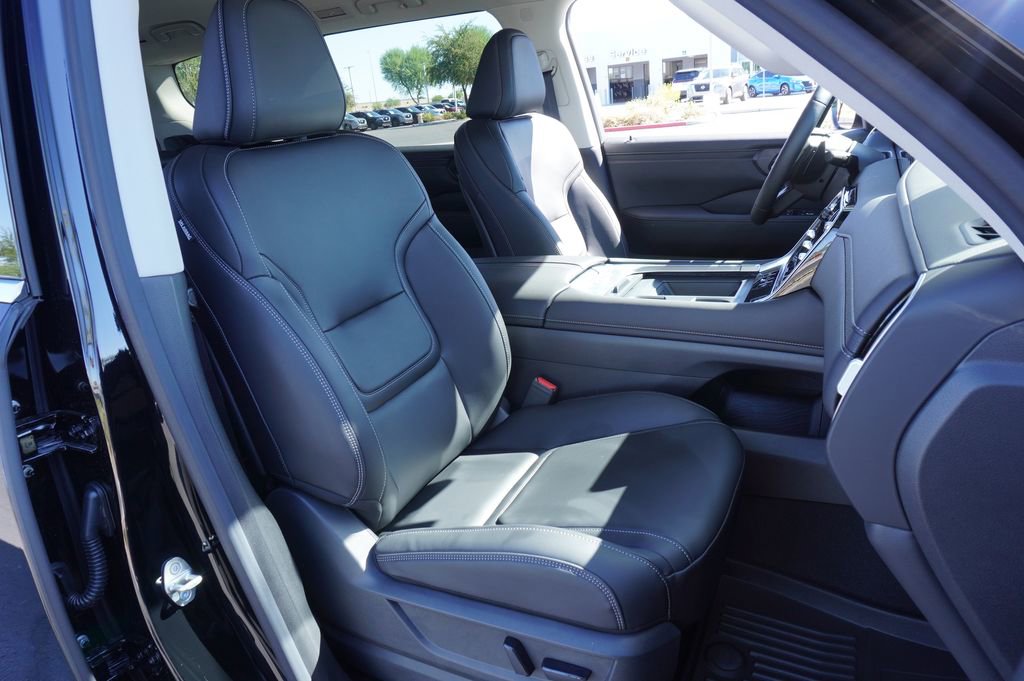 New 2026 Nissan Armada SV RWD image 13