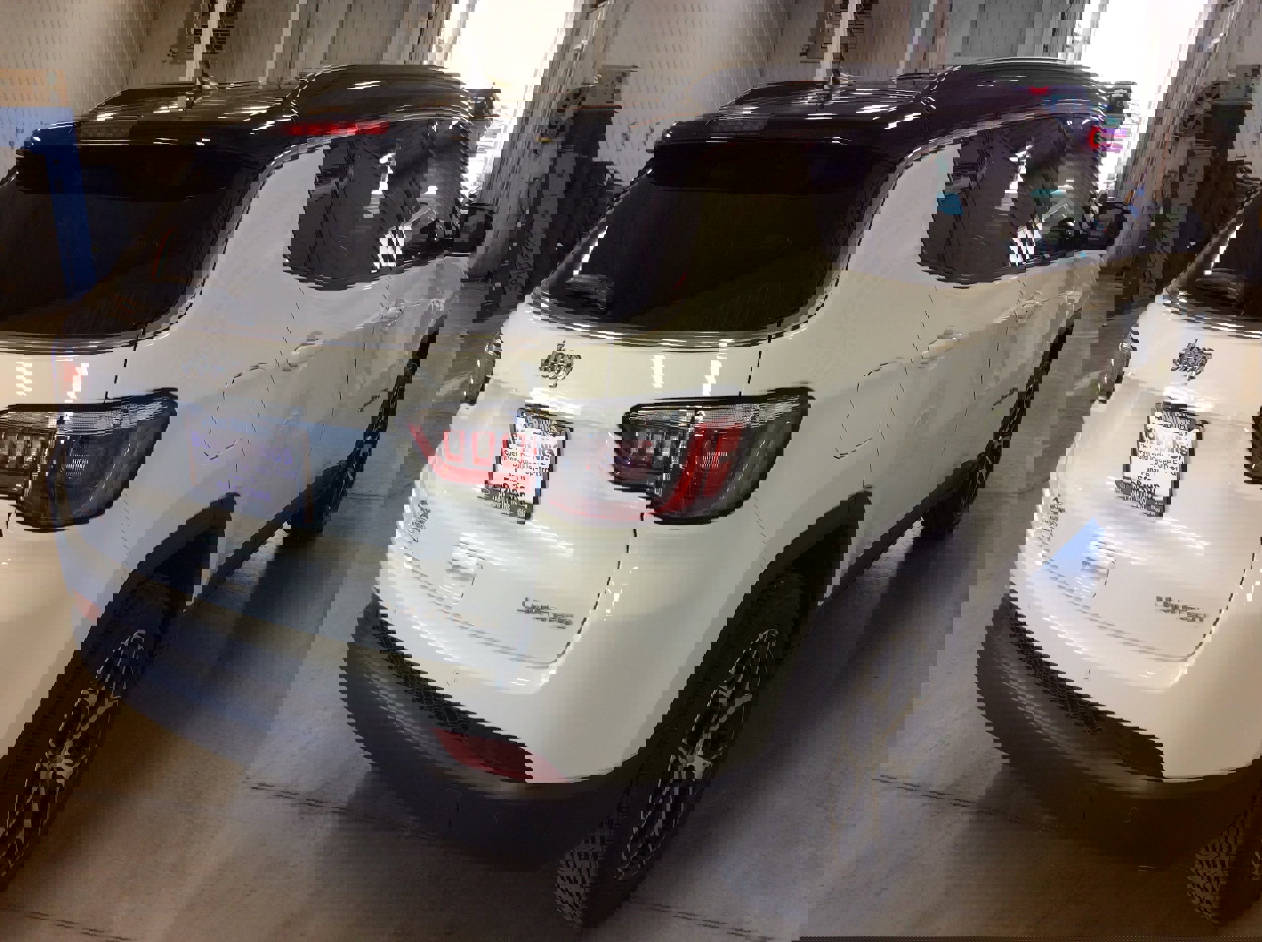 Used 2024 Jeep Compass Limited AWD/4WD image 6