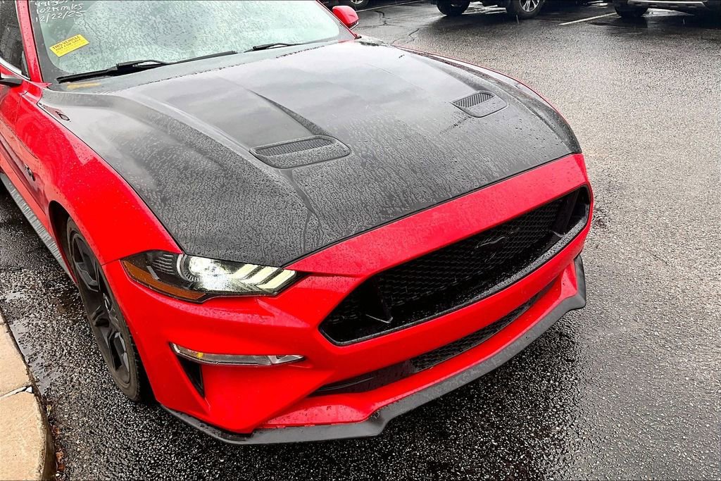 Used 2019 Ford Mustang GT w/ Equipment Group 301A image 5
