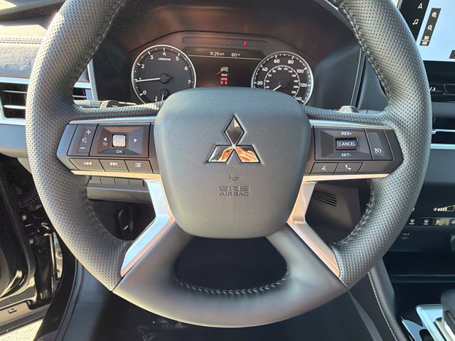 New 2026 Mitsubishi Outlander LE FWD image 29