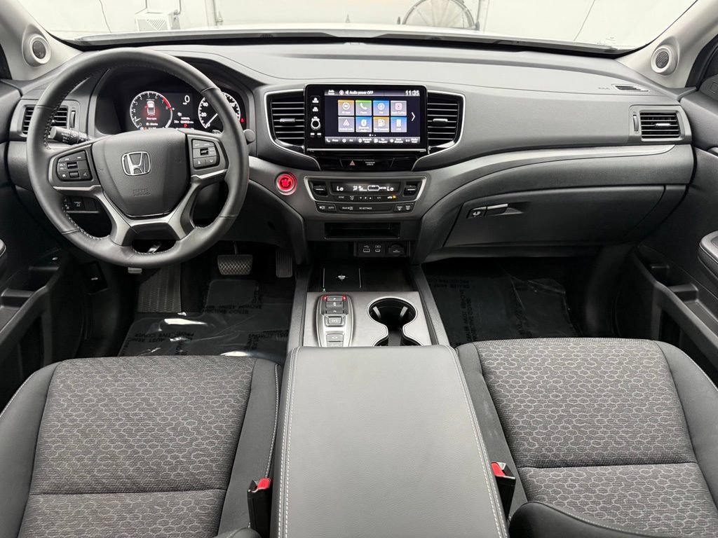 Used 2025 Honda Ridgeline Sport+ image 4