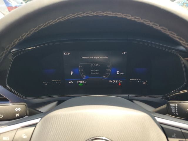 Certified 2022 Volkswagen Taos SE w/ Panoramic Sunroof Package FWD image 23