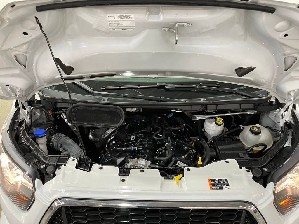 Used 2024 Ford Transit 350 XLT image 6