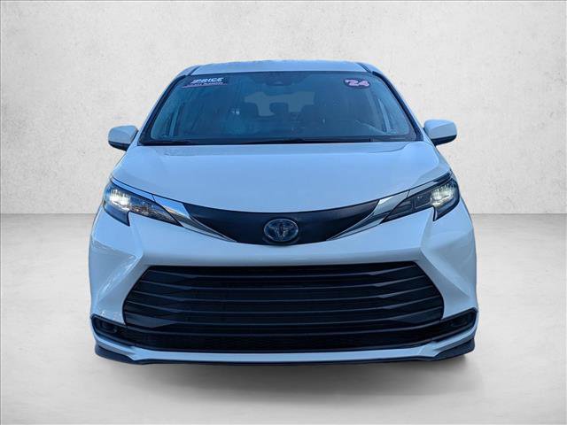 Used 2024 Toyota Sienna LE video 2