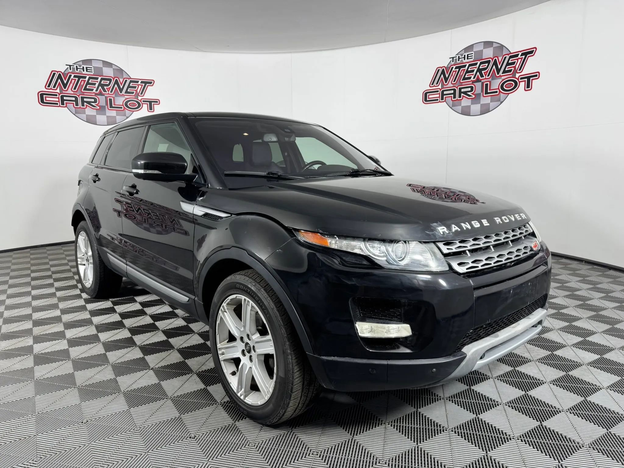 Used 2013 Land Rover Range Rover Evoque Pure Premium w/ Pure Premium Pkg image 9