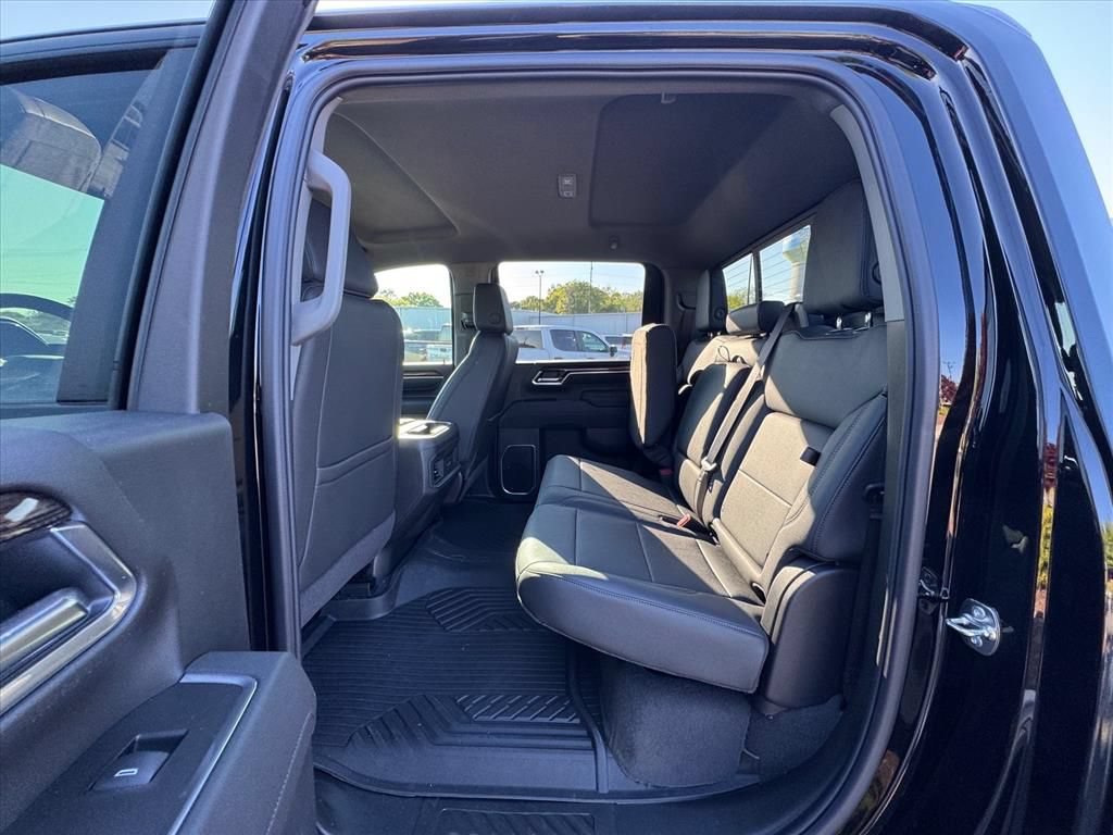New 2026 Chevrolet Silverado 2500 LT w/ Trail Boss Package AWD/4WD image 9