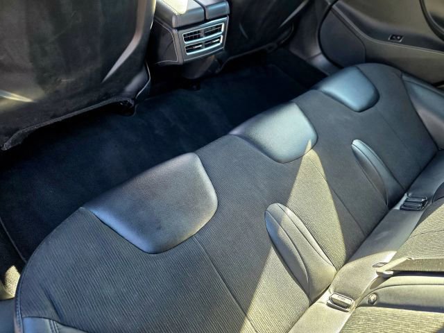 Used 2015 Tesla Model S 85D image 33