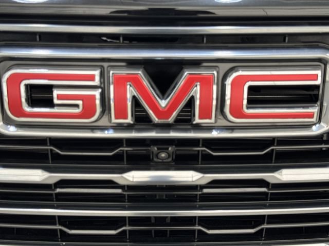 New 2026 GMC Yukon XL AT4 w/ LPO, Floor Liner Package AWD/4WD image 32
