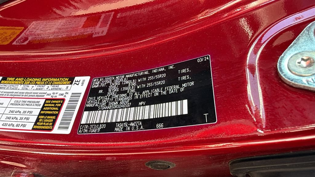 Used 2024 Toyota Grand Highlander AWD image 30