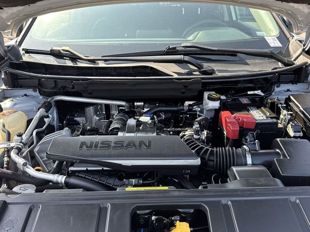 Used 2024 Nissan Rogue S FWD image 21