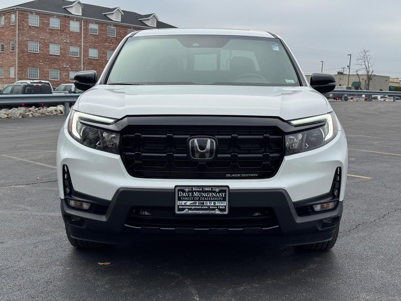 Certified 2025 Honda Ridgeline Black Edition image 9