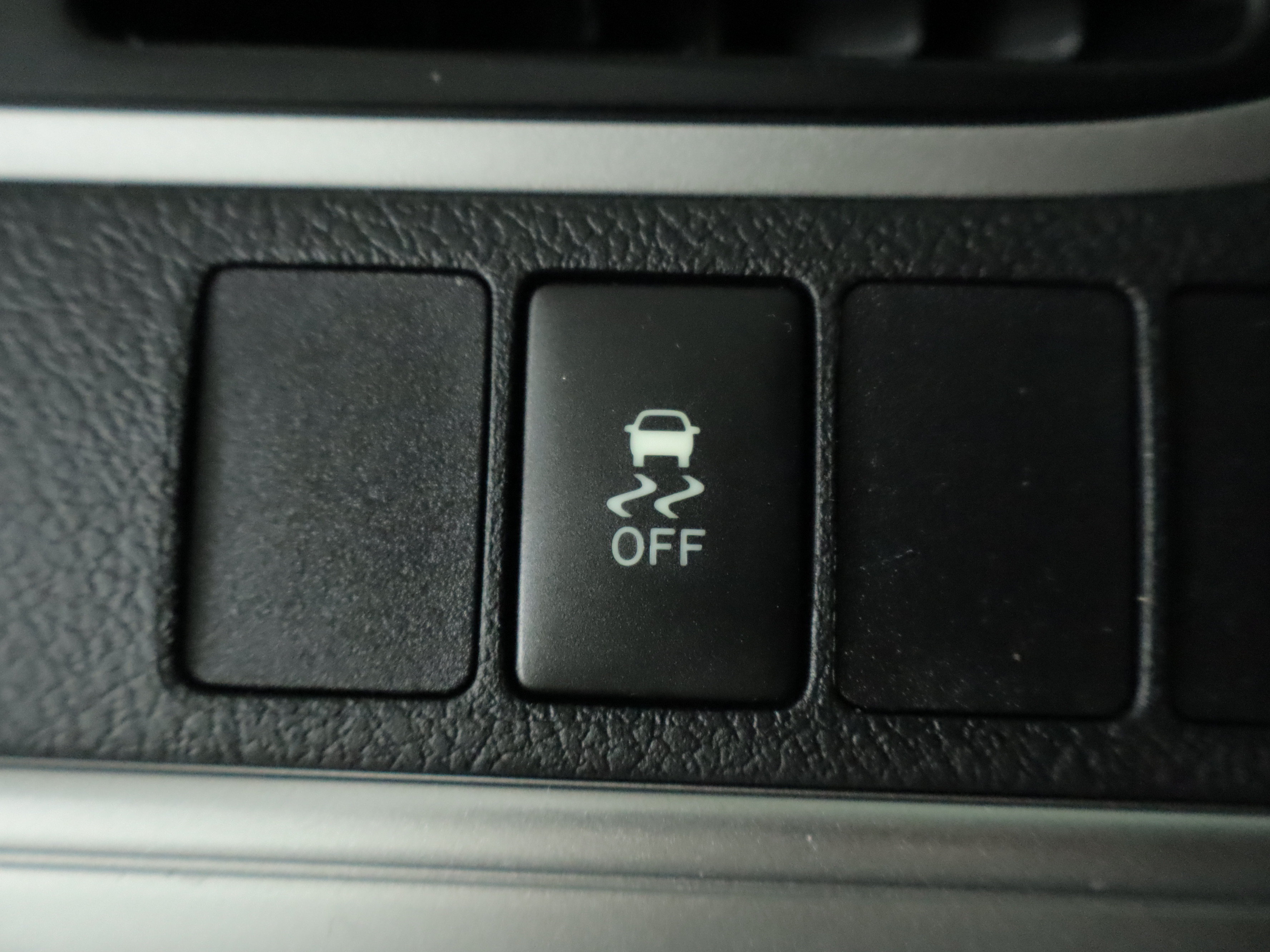 Used 2014 Toyota Camry FWD image 17