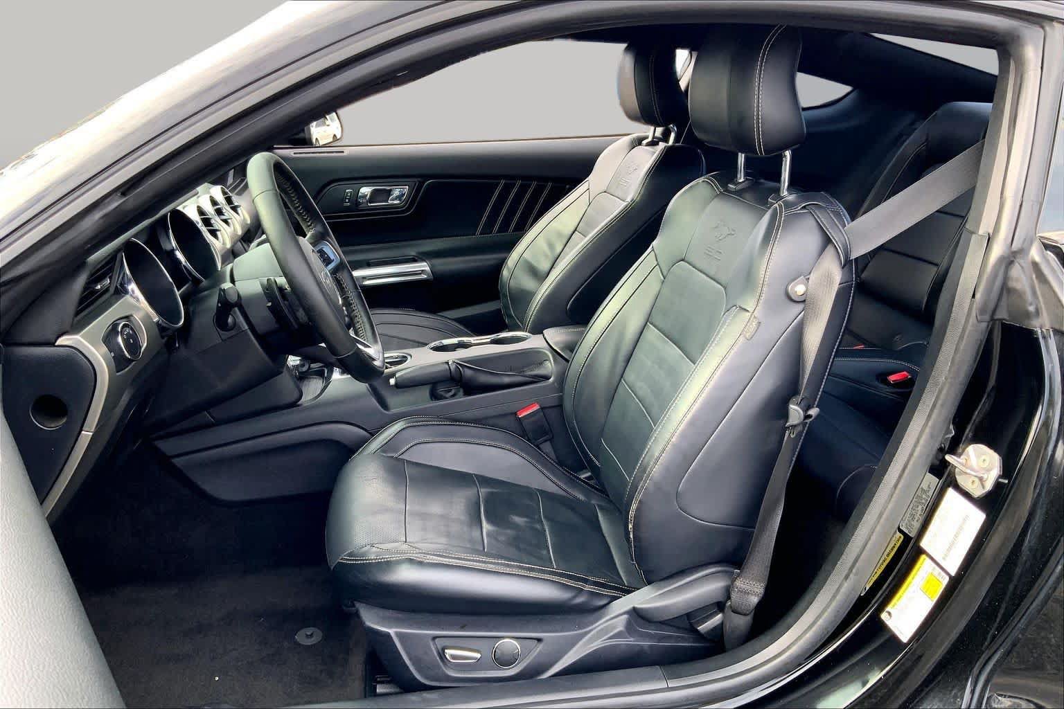Used 2015 Ford Mustang Premium w/ Equipment Group 201A RWD image 7