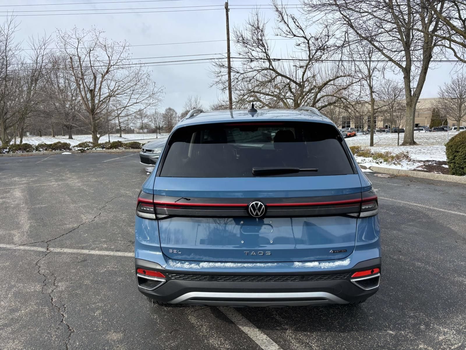 New 2026 Volkswagen Taos SEL AWD/4WD image 6